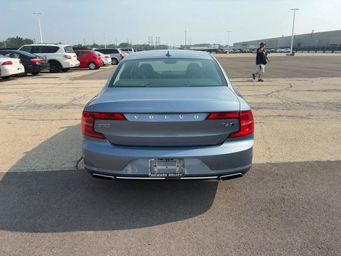 Used 2017 Volvo S90 T6 Inscription w/ Vision Package image 4