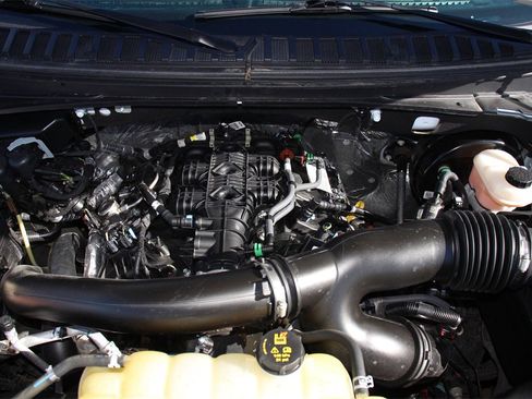 Used 2021 Ford Expedition XL image 28