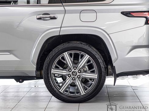 Used 2023 Toyota Sequoia Capstone image 8