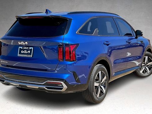 Certified 2023 Kia Sorento S image 22