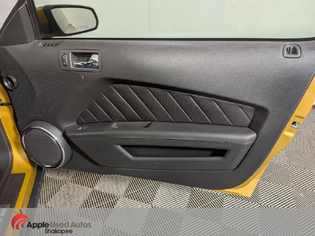 Used 2010 Ford Mustang Coupe RWD image 30