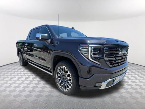 Used 2023 GMC Sierra 1500 Denali Ultimate AWD/4WD image 3