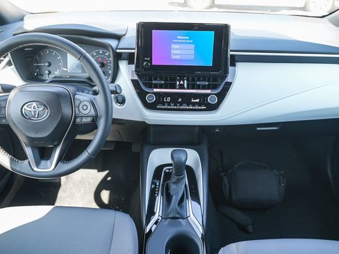 New 2025 Toyota Corolla SE image 9