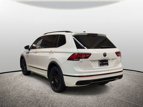 Used 2022 Volkswagen Tiguan SE R-Line FWD image 7