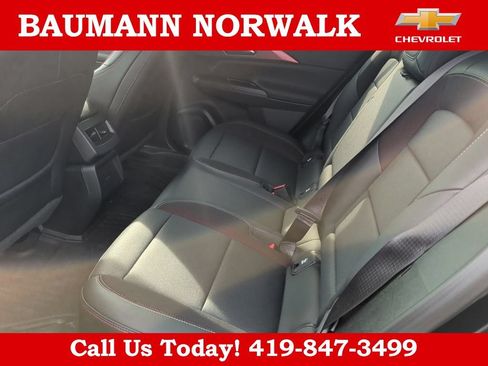 Used 2025 Chevrolet Equinox EV RS FWD image 26