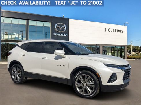 Used 2022 Chevrolet Blazer Premier w/ Enhanced Convenience Package FWD image 1