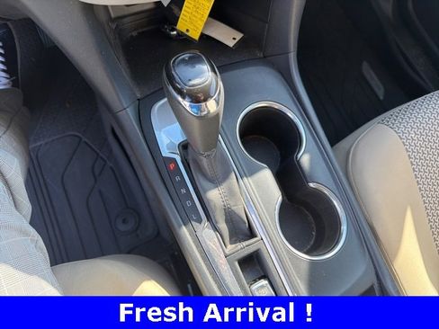 Used 2019 Chevrolet Equinox LS w/ LS Convenience Package image 8