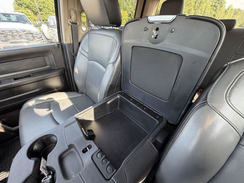 Used 2019 RAM 3500 Tradesman w/ Chrome Appearance Group AWD/4WD image 13