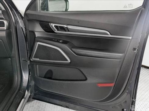 Used 2020 Kia Telluride LX FWD image 24