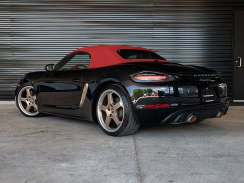 Certified 2021 Porsche 718 Boxster RWD image 3