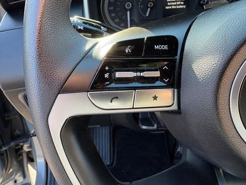 Certified 2024 Hyundai Santa Cruz SEL image 11