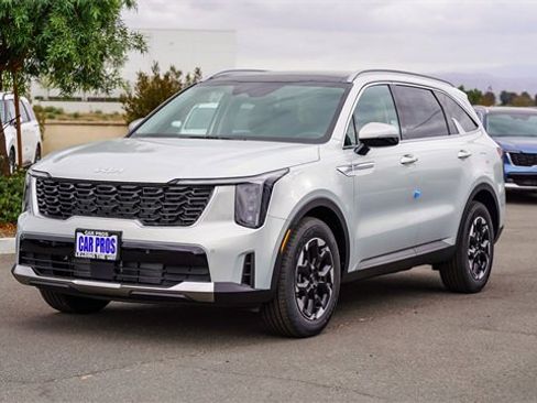 New 2026 Kia Sorento S image 4