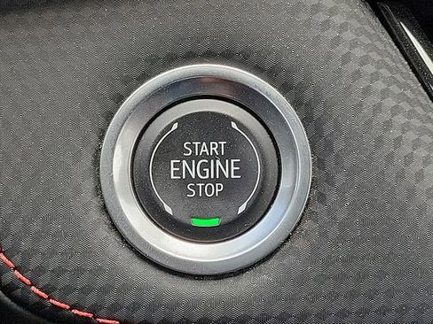 Used 2025 Chevrolet Equinox RS AWD/4WD image 17