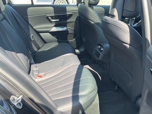 Certified 2025 Mercedes-Benz E 350 4MATIC Sedan w/ MBUS Superscreen Package image 50