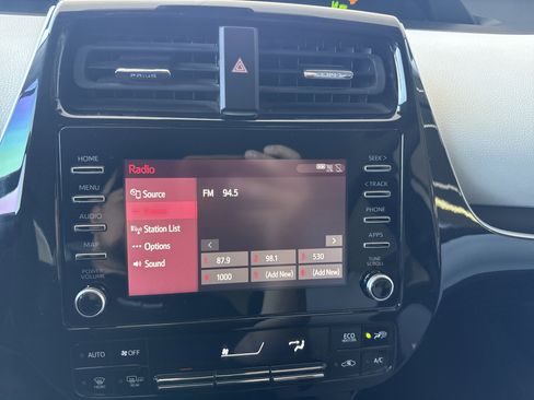 Used 2020 Toyota Prius LE w/ Carpet Mat Package AWD/4WD image 22