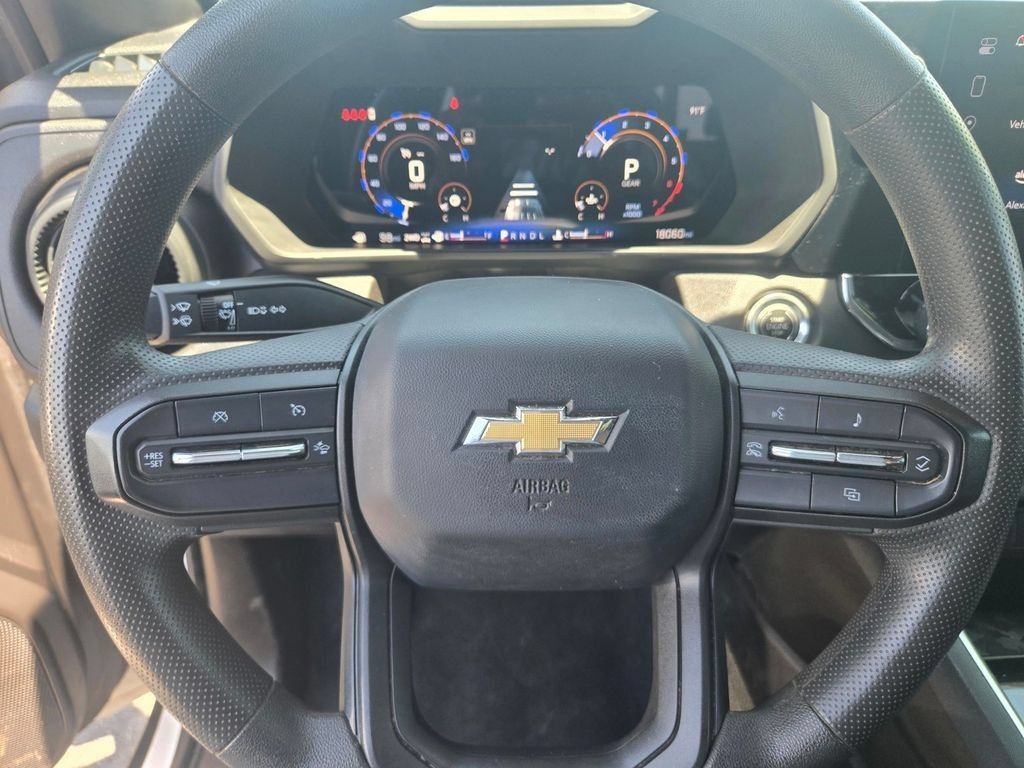 Used 2025 Chevrolet Colorado W/T AWD/4WD image 20