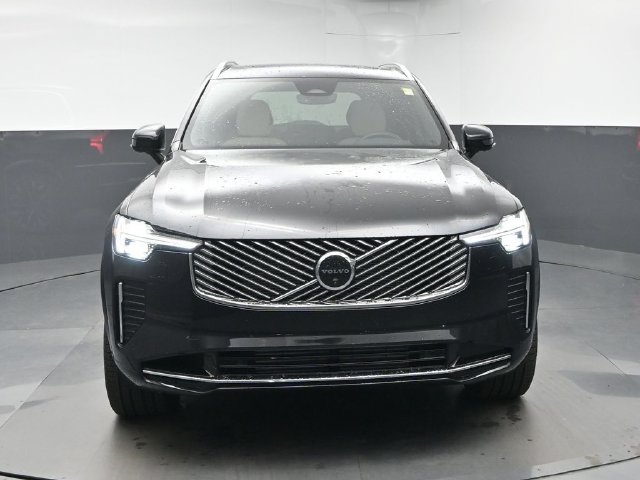 New 2026 Volvo XC90 T8 Plus AWD/4WD image 2