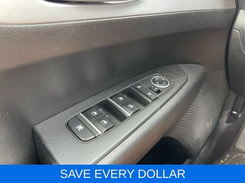 Used 2023 Kia Forte LXS w/ LXS Technology Package image 17