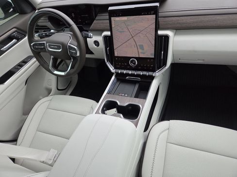 New 2026 GMC Acadia Denali w/ Super Cruise Package FWD image 26