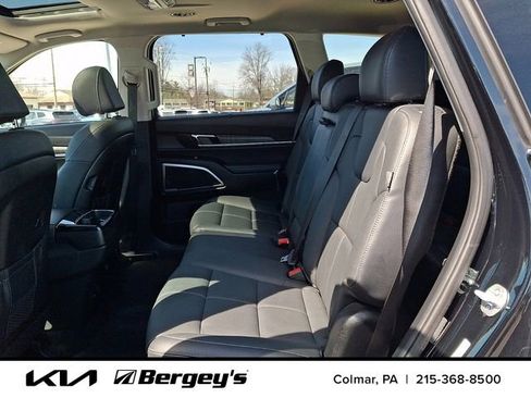 Used 2023 Kia Telluride EX image 12
