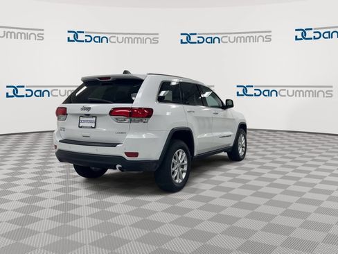 Used 2022 Jeep Grand Cherokee Laredo E AWD/4WD image 8