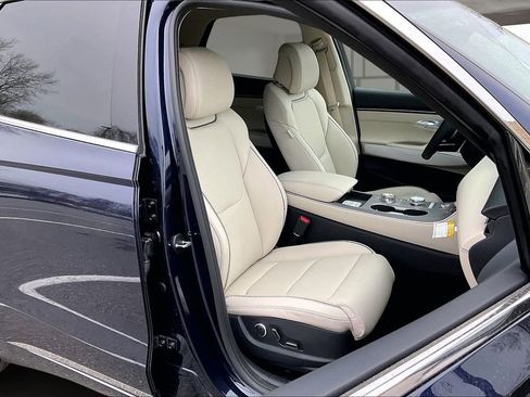 New 2026 Genesis GV70 2.5T Advanced AWD/4WD image 9