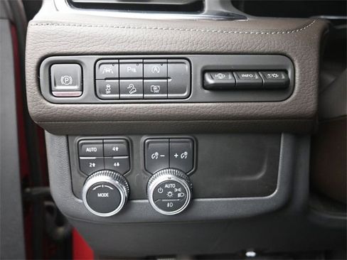 Certified 2024 GMC Yukon Denali image 34