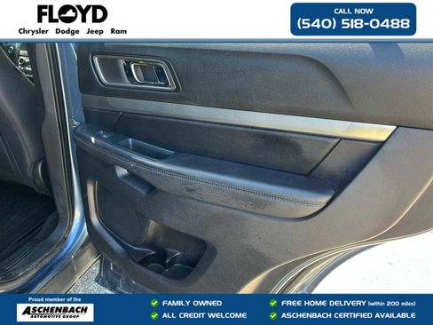 Used 2018 Ford Explorer XLT w/ Equipment Group 201A AWD/4WD image 31