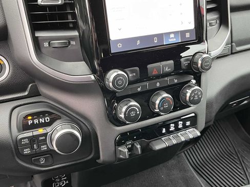 Used 2025 RAM 1500 Big Horn AWD/4WD image 29