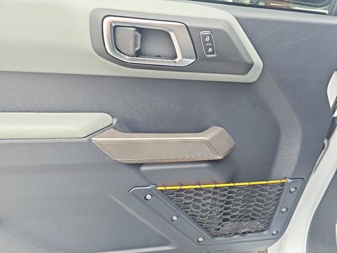 Used 2023 Ford Bronco Badlands w/ Sasquatch Package image 19