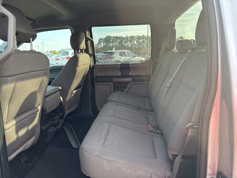 Used 2019 Ford F150 XLT image 7