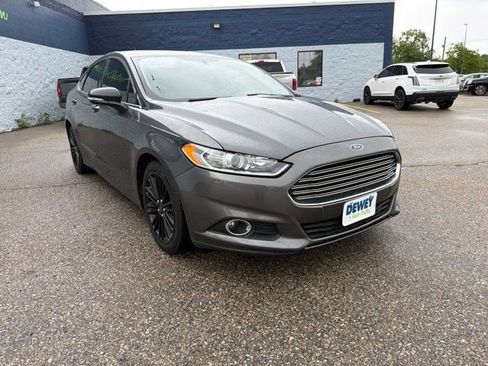 Used 2016 Ford Fusion SE w/ Equipment Group 202A FWD image 7