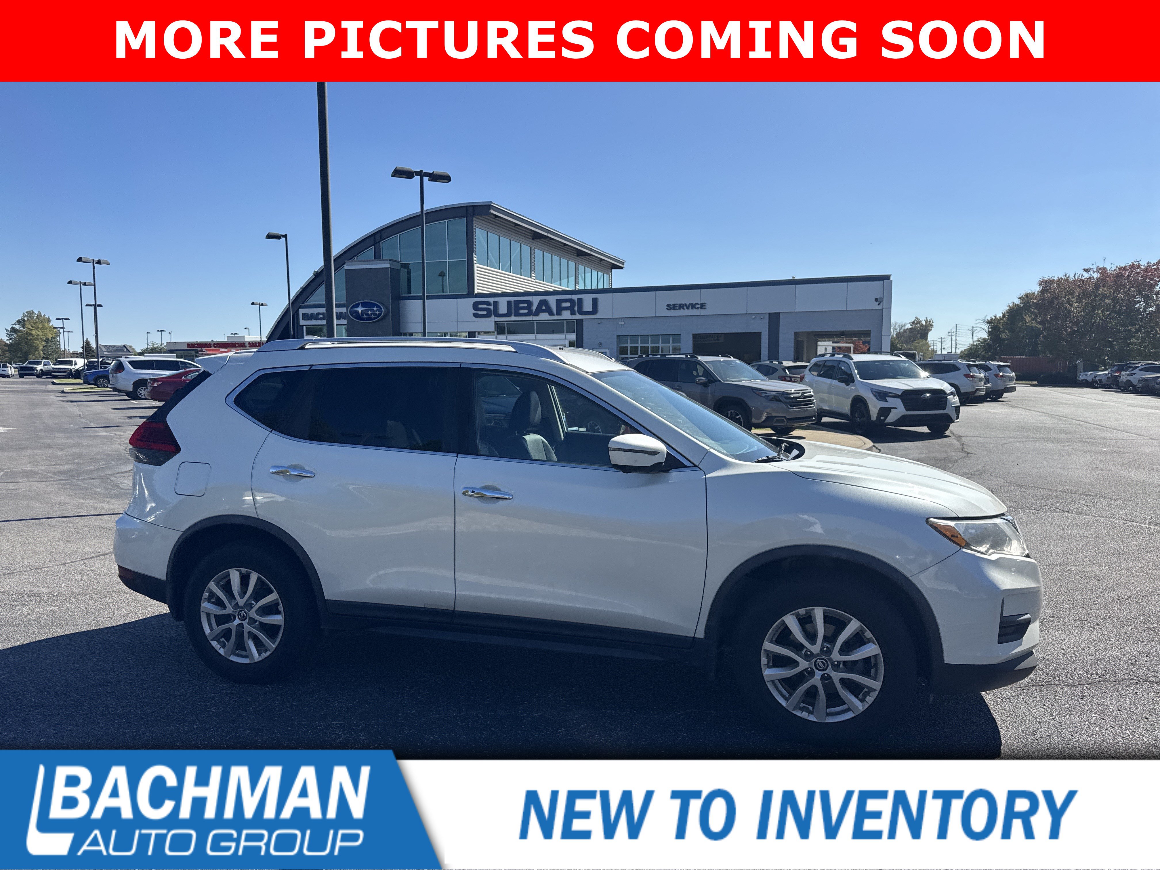 Used 2017 Nissan Rogue SV w/ SV Premium Package AWD/4WD image 2