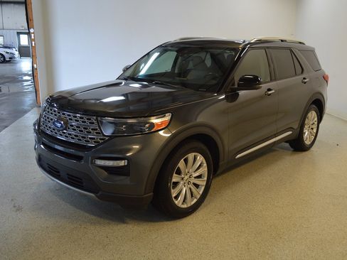 Used 2020 Ford Explorer Limited w/ Class III Trailer Tow Package image 7