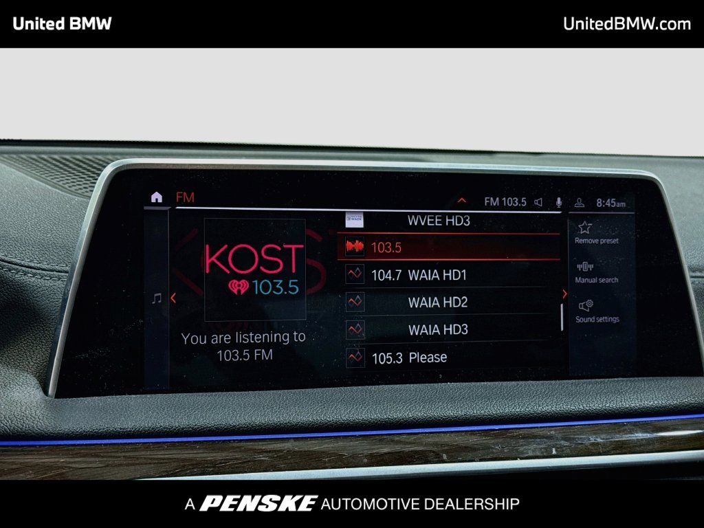 Used 2020 BMW 740i w/ M Sport Package RWD image 15