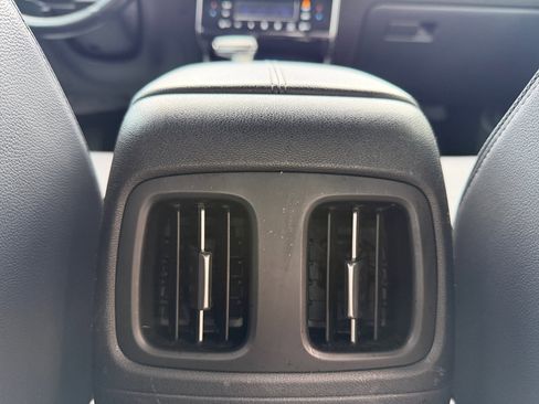 Certified 2022 Hyundai Santa Cruz Limited image 32