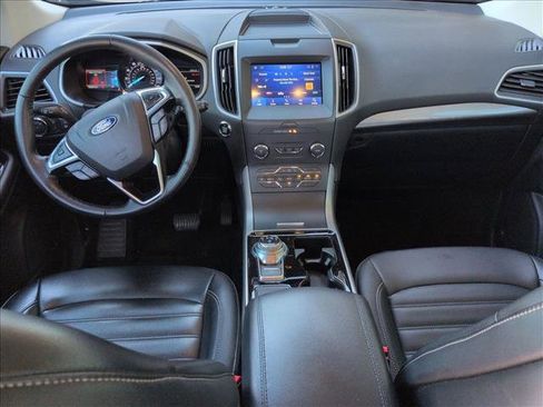 Used 2020 Ford Edge SEL w/ Convenience Package image 18