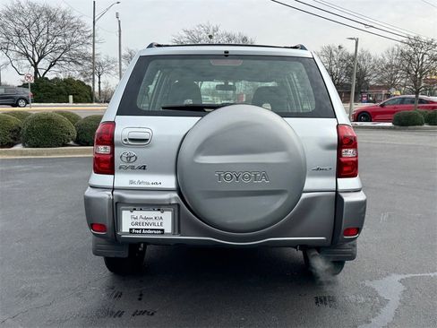 Used 2004 Toyota RAV4 4WD image 4