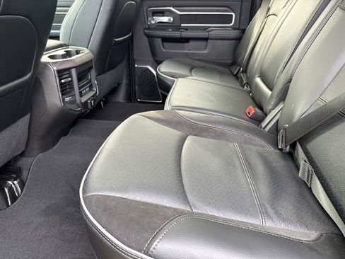 New 2026 RAM 2500 Laramie AWD/4WD image 15