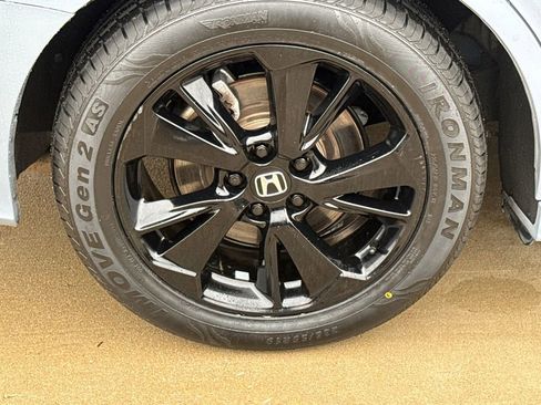 Used 2023 Honda Odyssey Sport image 7