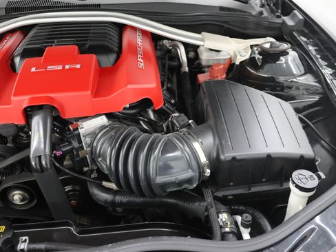 Used 2015 Chevrolet Camaro ZL1 RWD image 16