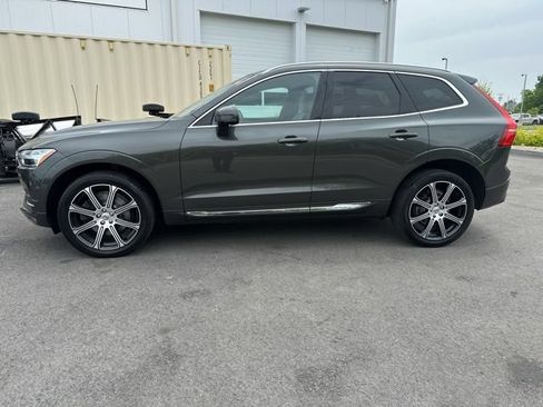 Used 2021 Volvo XC60 T5 Inscription w/ Climate Package AWD/4WD image 2