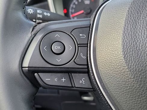 Used 2021 Toyota Corolla SE FWD image 19