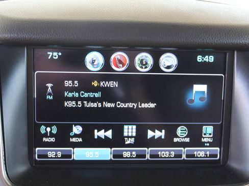 Used 2019 Chevrolet Suburban LT AWD/4WD image 47