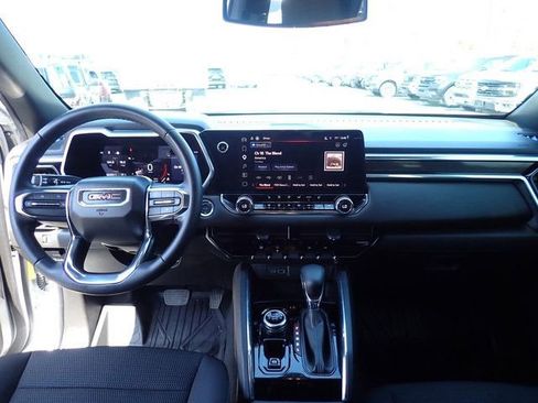 Used 2024 GMC Canyon Elevation w/ Convenience Package AWD/4WD image 21