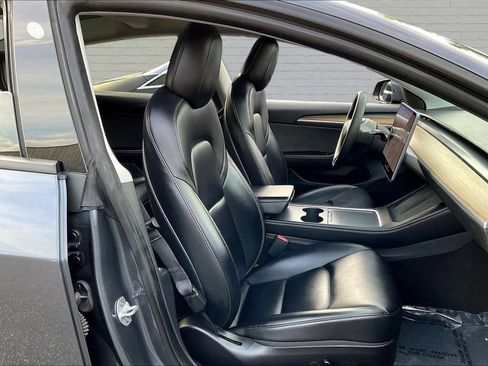 Used 2022 Tesla Model 3 Standard Range RWD image 24