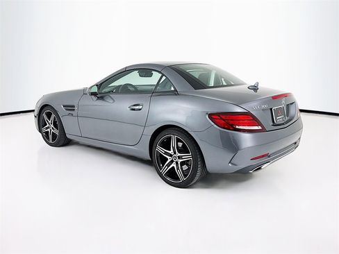 Used 2020 Mercedes-Benz SLC 300 SLC 300 image 3