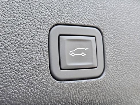 New 2026 Chevrolet Tahoe Premier AWD/4WD image 9
