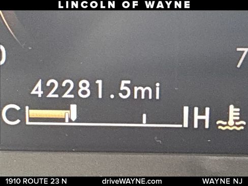 Used 2022 Lincoln Corsair Reserve w/ Equipment Group 201A AWD/4WD image 18