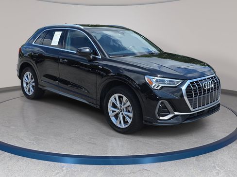 Used 2022 Audi Q3 2.0T Premium Plus AWD/4WD image 3